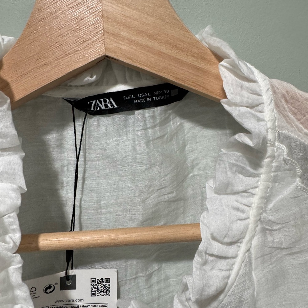 Zara Sheer Ruffled Blouse Large - Picture 3 of 5